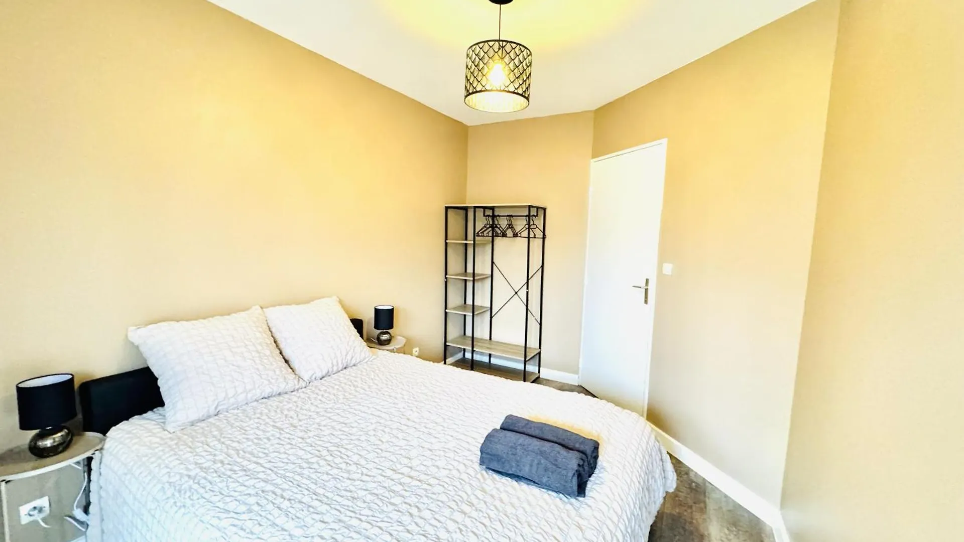 Le Citybreak Beaut4 Moderne Terrasse-Centre-Ville Parking Gratuit Saint-Priest