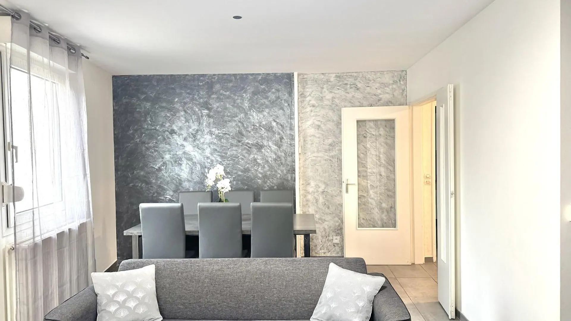 Le Citybreak Beaut4 Moderne Terrasse-Centre-Ville Parking Gratuit Saint-Priest  Francia