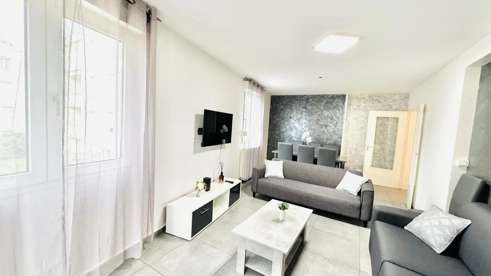 Le Citybreak Beaut4 Moderne Terrasse-Centre-Ville Parking Gratuit Saint-Priest  0*, Saint-Priest (Rhone) Francia